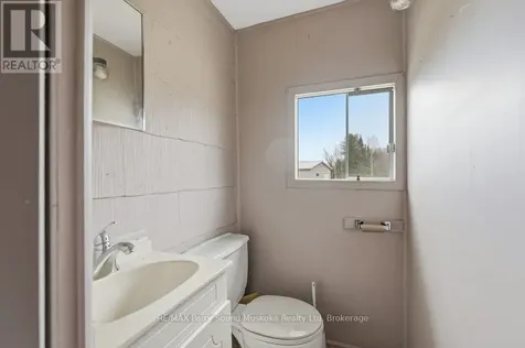 132 Lawson Drive Kearney ON P0A 1J0