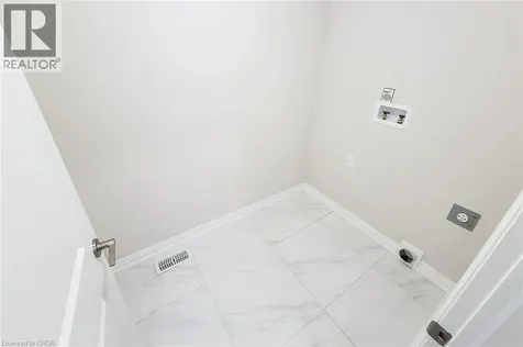 111 Alicia Crescent Thorold ON L2V 0M2