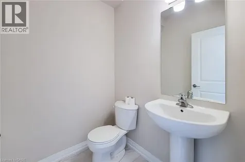 111 Alicia Crescent Thorold ON L2V 0M2