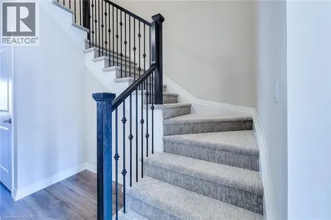 111 Alicia Crescent Thorold ON L2V 0M2