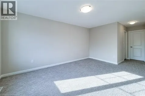 111 Alicia Crescent Thorold ON L2V 0M2