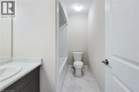 111 Alicia Crescent Thorold ON L2V 0M2