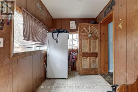 88 Flora Street St. Thomas ON N5P 2X6