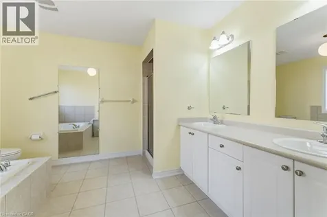 6537 St Michael Avenue Niagara Falls ON L2H 0C6