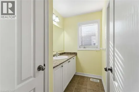 6537 St Michael Avenue Niagara Falls ON L2H 0C6