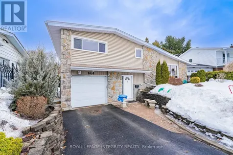 664 Glenhurst Crescent Ottawa ON K1J 7B7