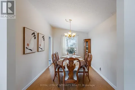 664 Glenhurst Crescent Ottawa ON K1J 7B7