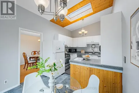 664 Glenhurst Crescent Ottawa ON K1J 7B7