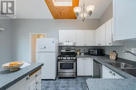 664 Glenhurst Crescent Ottawa ON K1J 7B7