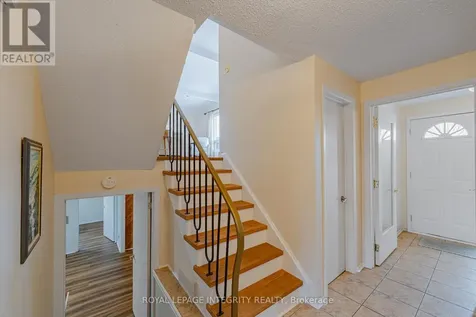 664 Glenhurst Crescent Ottawa ON K1J 7B7