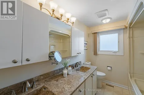 664 Glenhurst Crescent Ottawa ON K1J 7B7