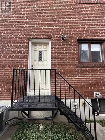 214 Fairglen Avenue Toronto (L'Amoreaux) ON M1W 1B1