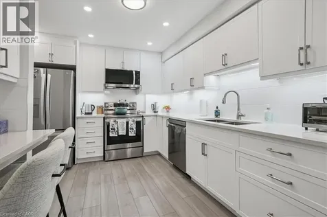 3050 Pinemeadow Drive Burlington ON L7M 3X5