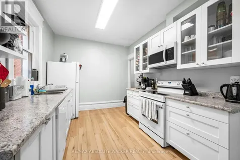 141 Primrose Avenue Ottawa ON K1R 6M4