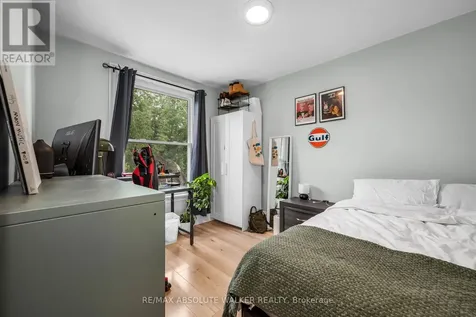 141 Primrose Avenue Ottawa ON K1R 6M4