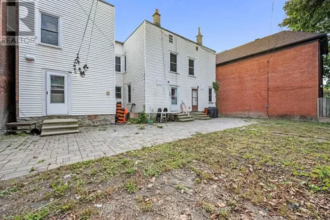 141 Primrose Avenue Ottawa ON K1R 6M4