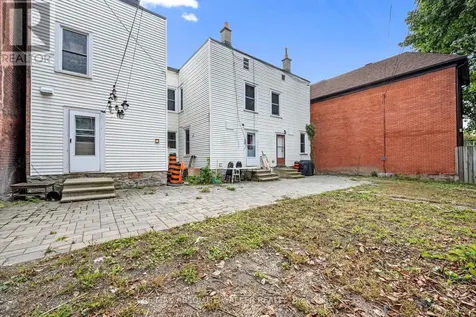 141 Primrose Avenue Ottawa ON K1R 6M4