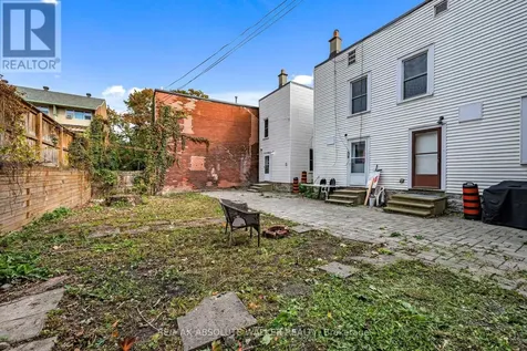 141 Primrose Avenue Ottawa ON K1R 6M4