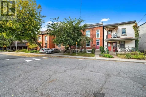 141 Primrose Avenue Ottawa ON K1R 6M4