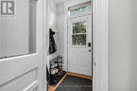 141 Primrose Avenue Ottawa ON K1R 6M4