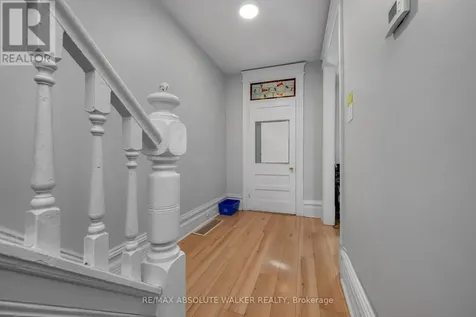 141 Primrose Avenue Ottawa ON K1R 6M4