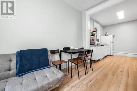 141 Primrose Avenue Ottawa ON K1R 6M4