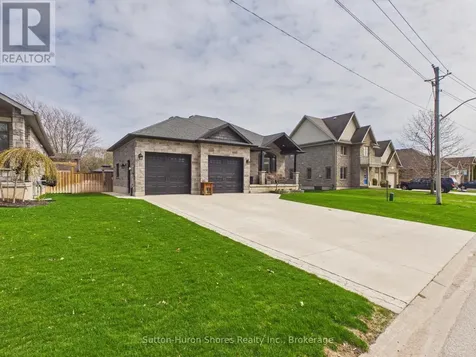 345 Ray Street Saugeen Shores ON N0H 2C1