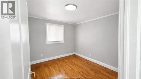 4585 Howard Avenue Windsor ON N9G 1P6