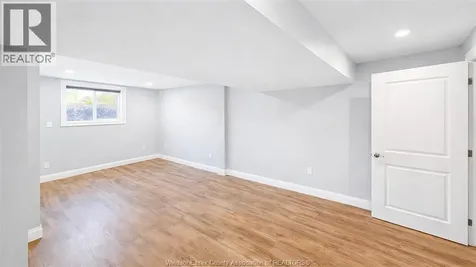 4585 Howard Avenue Windsor ON N9G 1P6