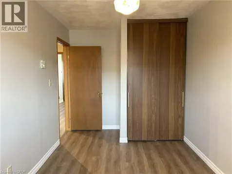10 Montclair Crescent Simcoe ON N3Y 4R9