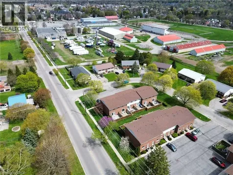 10 Montclair Crescent Simcoe ON N3Y 4R9