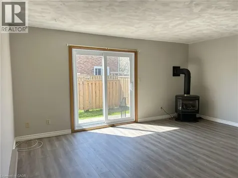 10 Montclair Crescent Simcoe ON N3Y 4R9
