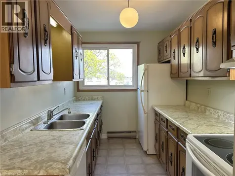 10 Montclair Crescent Simcoe ON N3Y 4R9