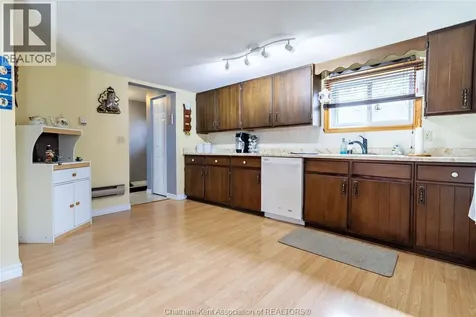 9 Woods Street Chatham ON N7L 3P9