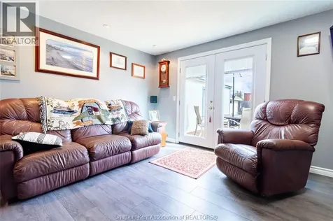 9 Woods Street Chatham ON N7L 3P9