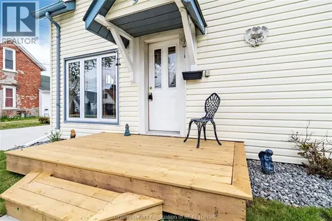 9 Woods Street Chatham ON N7L 3P9