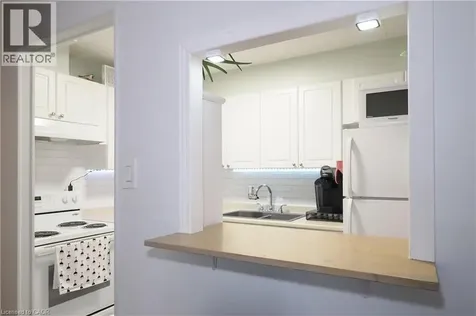 6 Walton Avenue Kitchener ON N2C 2B5