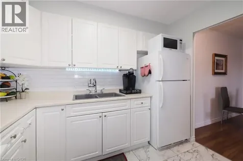 6 Walton Avenue Kitchener ON N2C 2B5