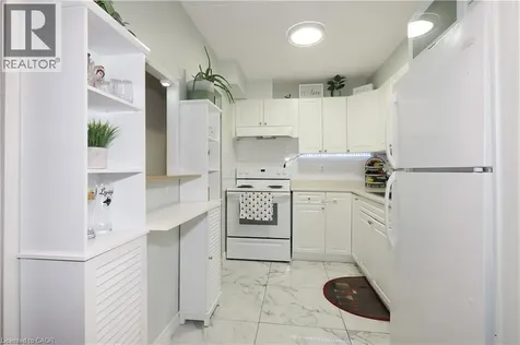 6 Walton Avenue Kitchener ON N2C 2B5