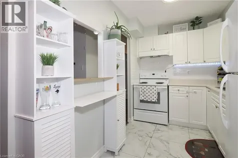 6 Walton Avenue Kitchener ON N2C 2B5