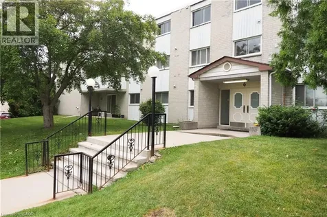 6 Walton Avenue Kitchener ON N2C 2B5
