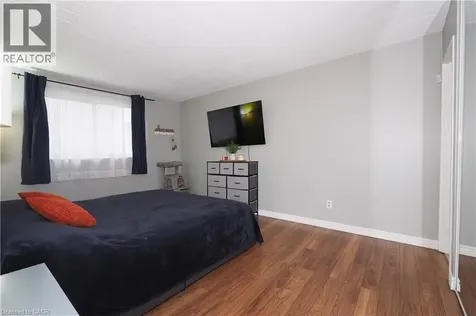 6 Walton Avenue Kitchener ON N2C 2B5
