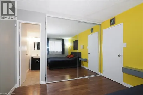 6 Walton Avenue Kitchener ON N2C 2B5