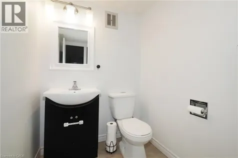 6 Walton Avenue Kitchener ON N2C 2B5