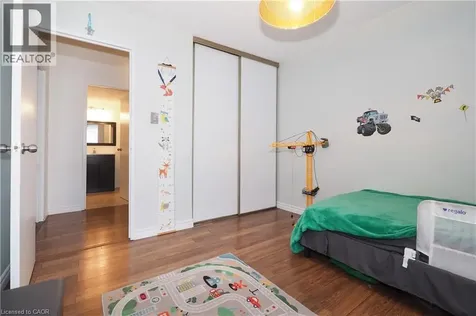 6 Walton Avenue Kitchener ON N2C 2B5