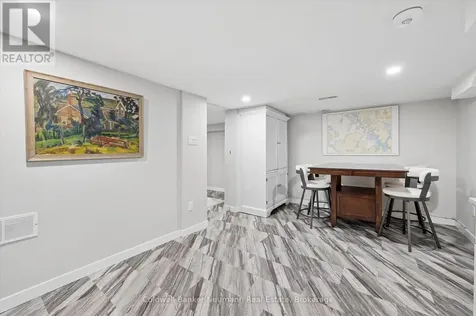 37 Parkholm Avenue Guelph (st. George's) ON N1E 2S4