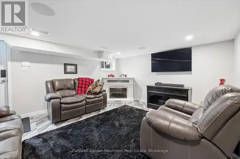 37 Parkholm Avenue Guelph (st. George's) ON N1E 2S4