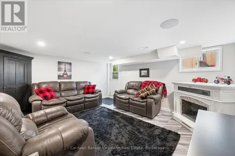 37 Parkholm Avenue Guelph (st. George's) ON N1E 2S4