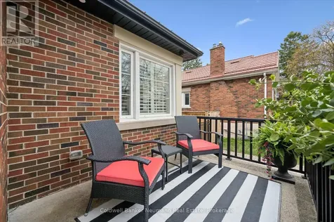 37 Parkholm Avenue Guelph (st. George's) ON N1E 2S4