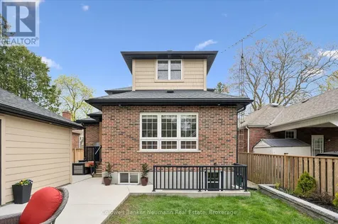37 Parkholm Avenue Guelph (st. George's) ON N1E 2S4